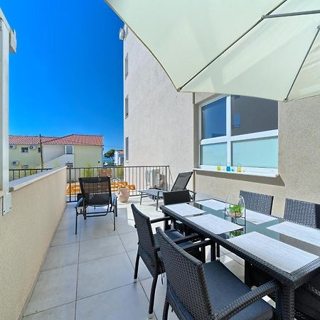 Terrace Apartment Danny Kastela Exterior photo